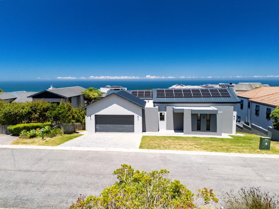 5 Bedroom Property for Sale in Pezula Golf Estate Western Cape